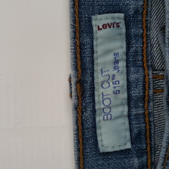 Vintage Levi's Bootcut Jean's - Picture 5 of 8